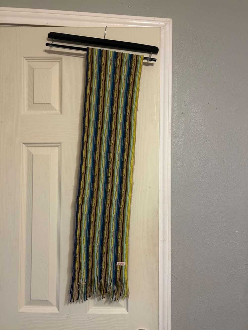 🪁2/$7, 🎠4/$11 Echo green brown stripe acrylic scarf fringe